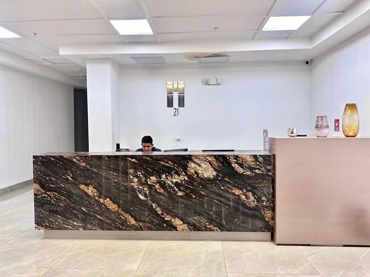 公寓 Suite Frente Al Mall Del Sol, Sofa Cama Cerca Al Aeropuerto 瓜亚基尔