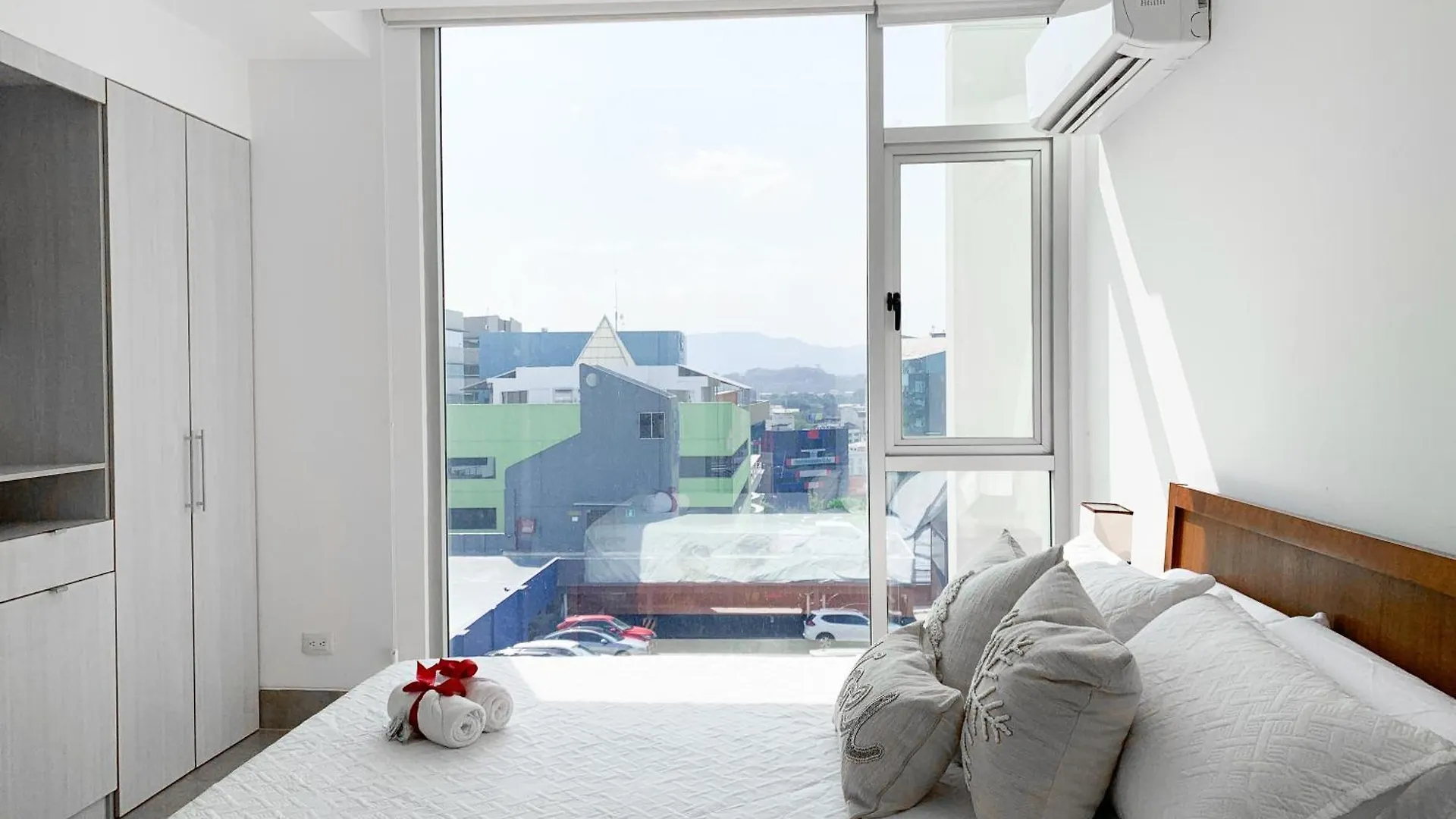 公寓 Suite Frente Al Mall Del Sol, Sofa Cama Cerca Al Aeropuerto 瓜亚基尔 厄瓜多尔